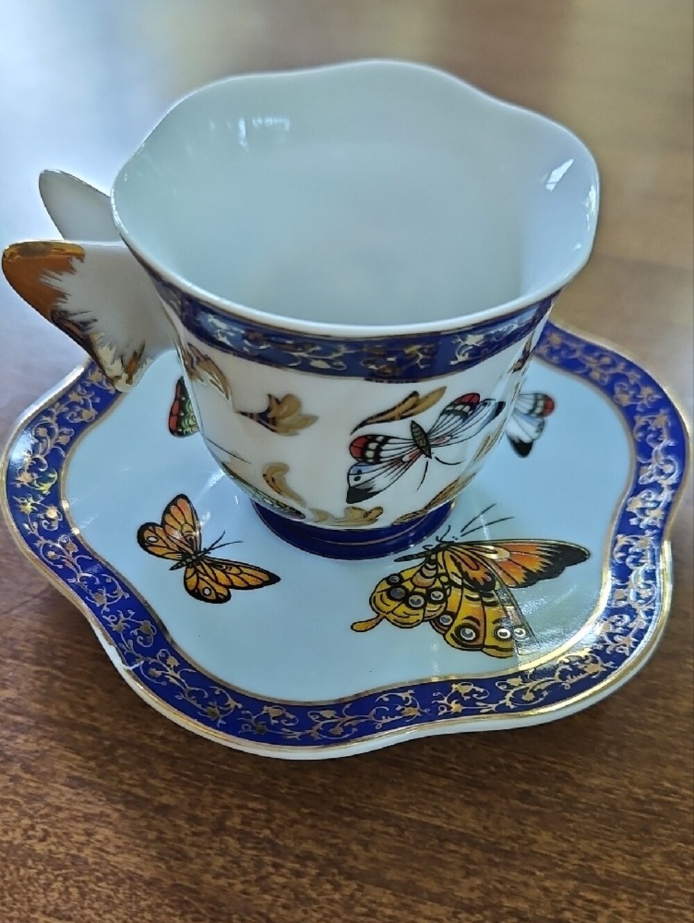 VTG Butterfly Demitasse Cup & Saucer - Picture 11 of 11